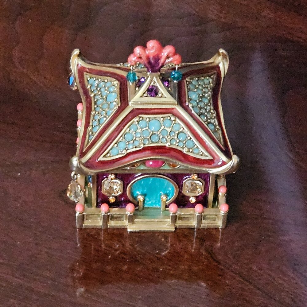 RARE JAY STRONGWATER PAGODA JAPAN CHINOISERIE CRYSTAL TRINKET BOX FIGURINE OBJET